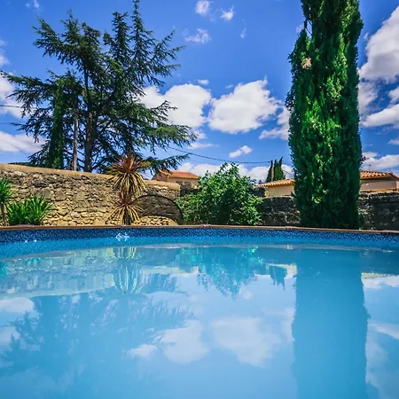 Belle Provencale - Familiale - Grand Terrain Prázdninový dům